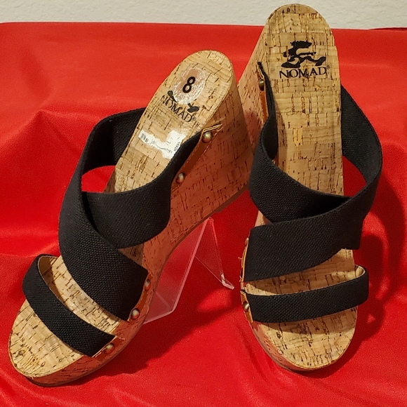 Nomad Shoes - ✨️SALE✨️Nomad women's size 8 wedge sandals